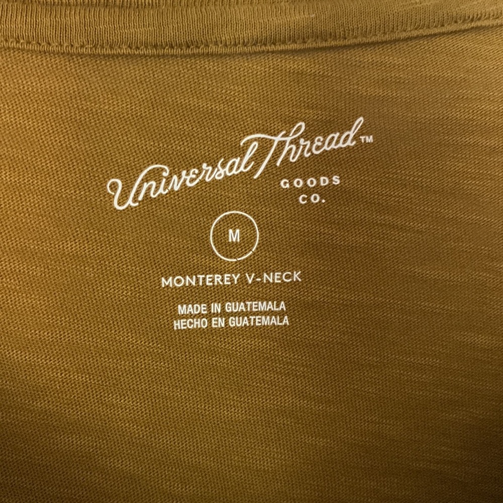 Universal Thread Vneck - Picture 2 of 2